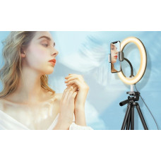 Apgaismojus portretu fotografēšanai ar tripodu Apgaismojus portretu fotografēšanai ar tripodu